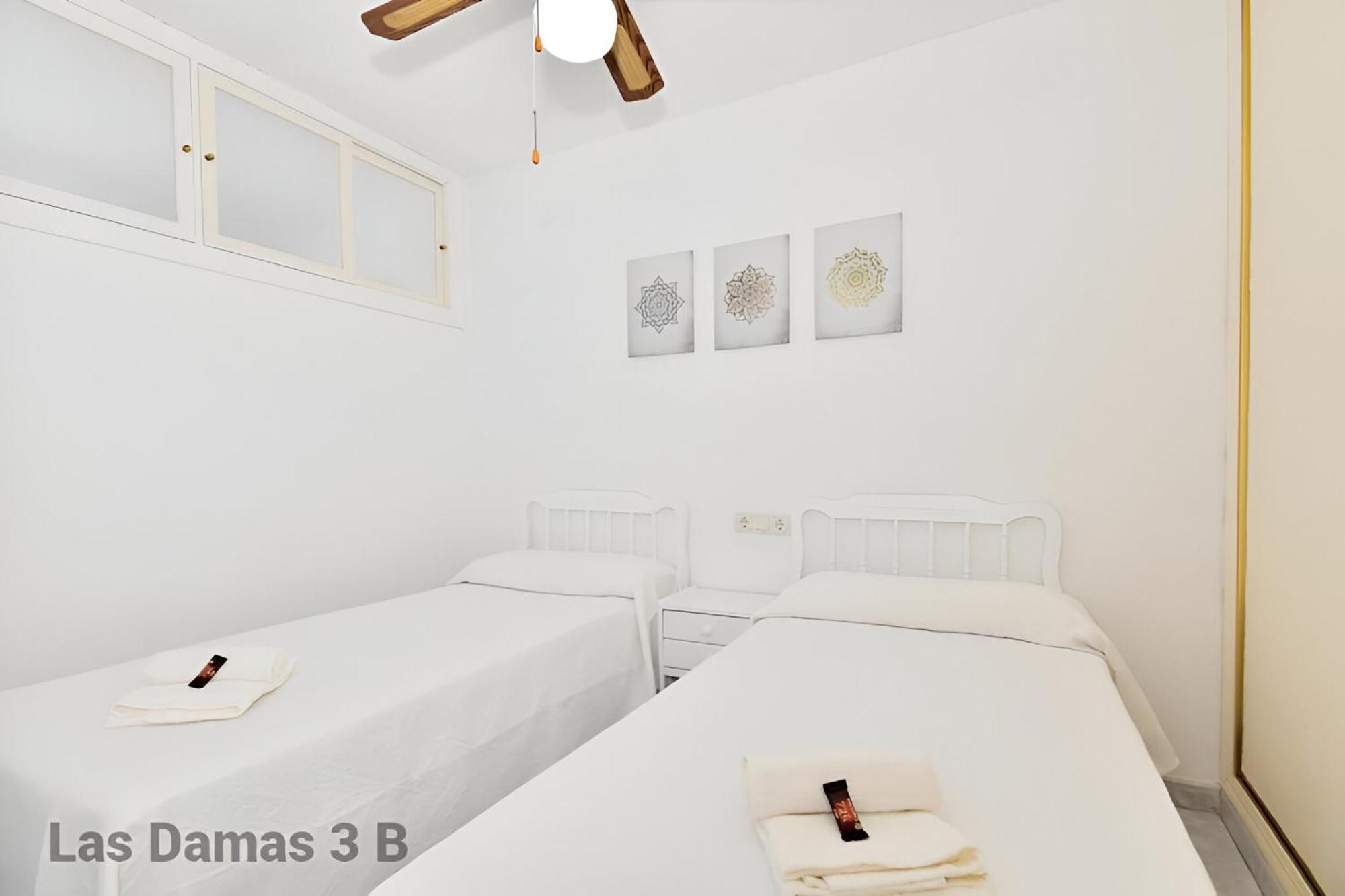 Las Damas 3B Beach Front - Pool & Parking Benidorm Eksteriør billede