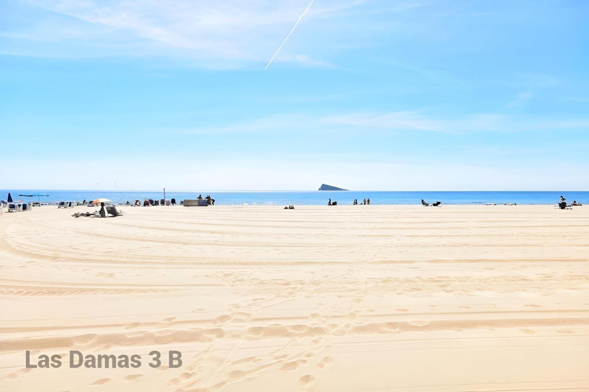 Las Damas 3B Beach Front - Pool & Parking Benidorm Eksteriør billede
